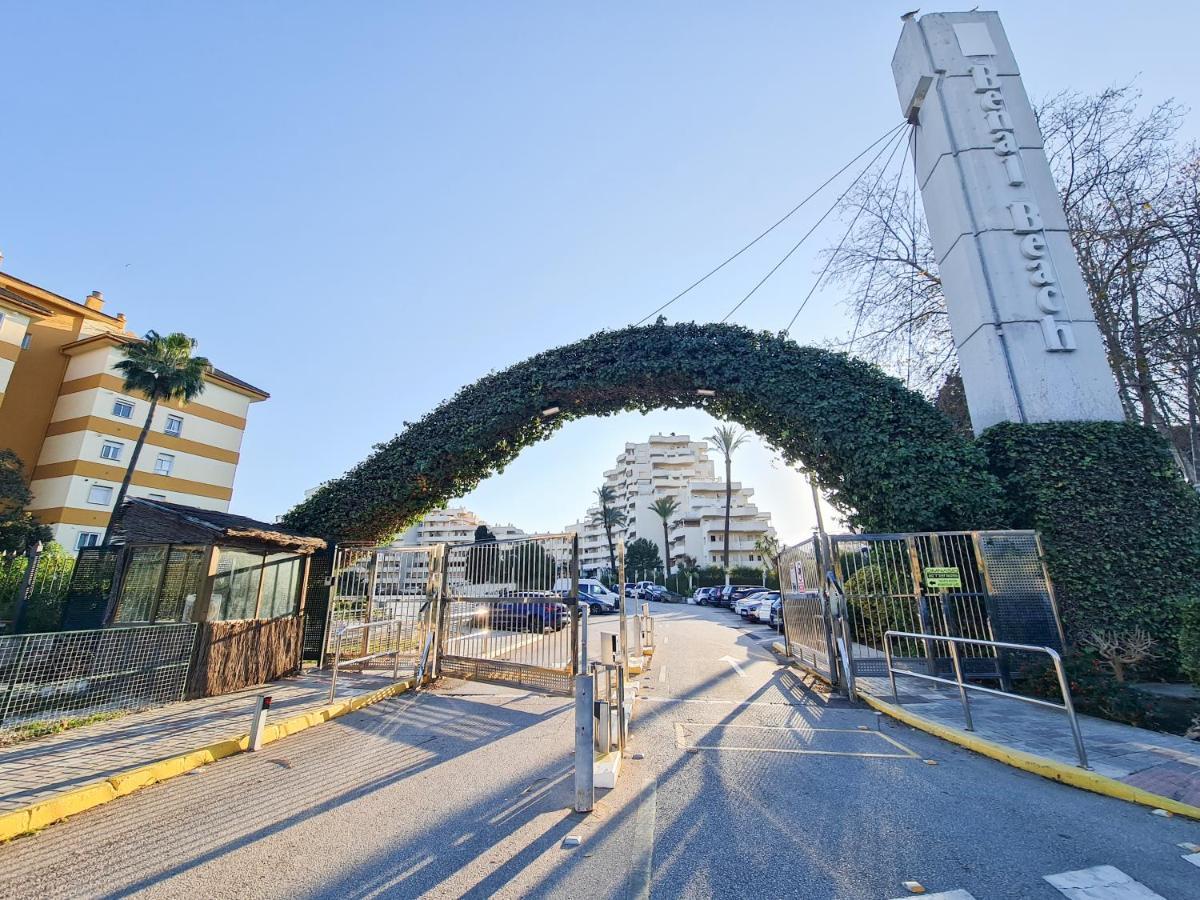 Benalmadena Benalbeach Parking Privado Bagian luar foto