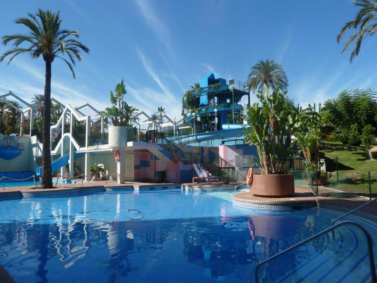 Benalmadena Benalbeach Parking Privado Bagian luar foto