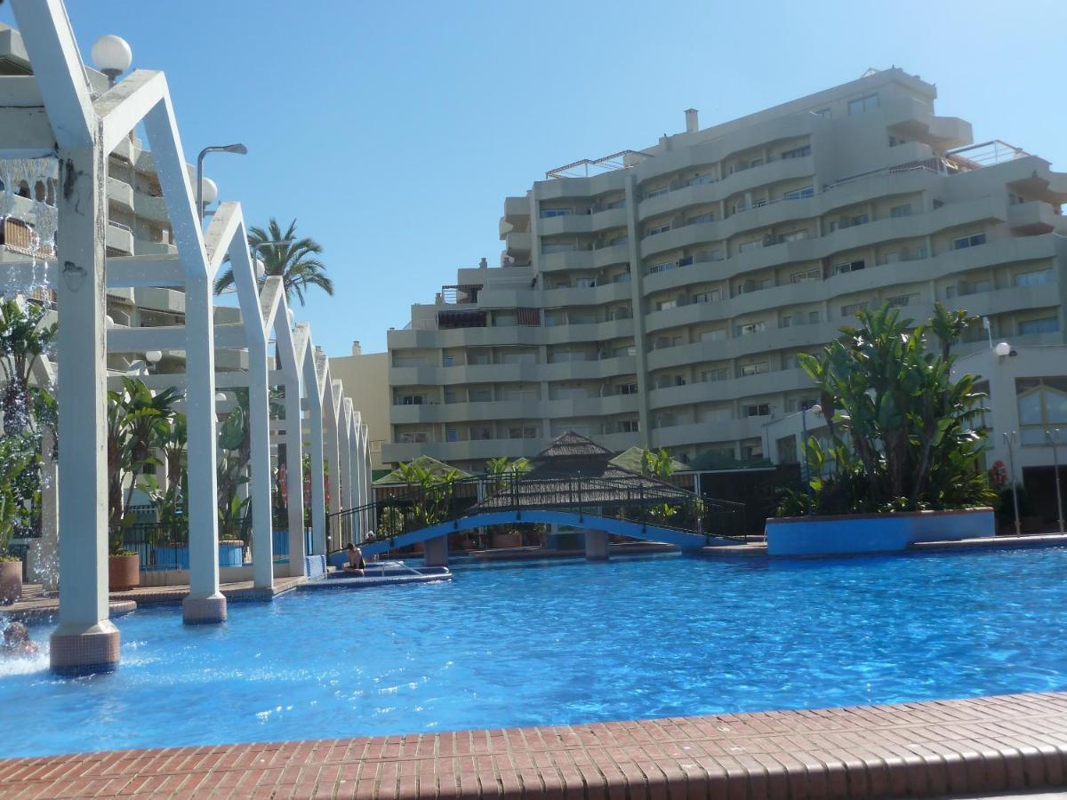 Benalmadena Benalbeach Parking Privado Bagian luar foto