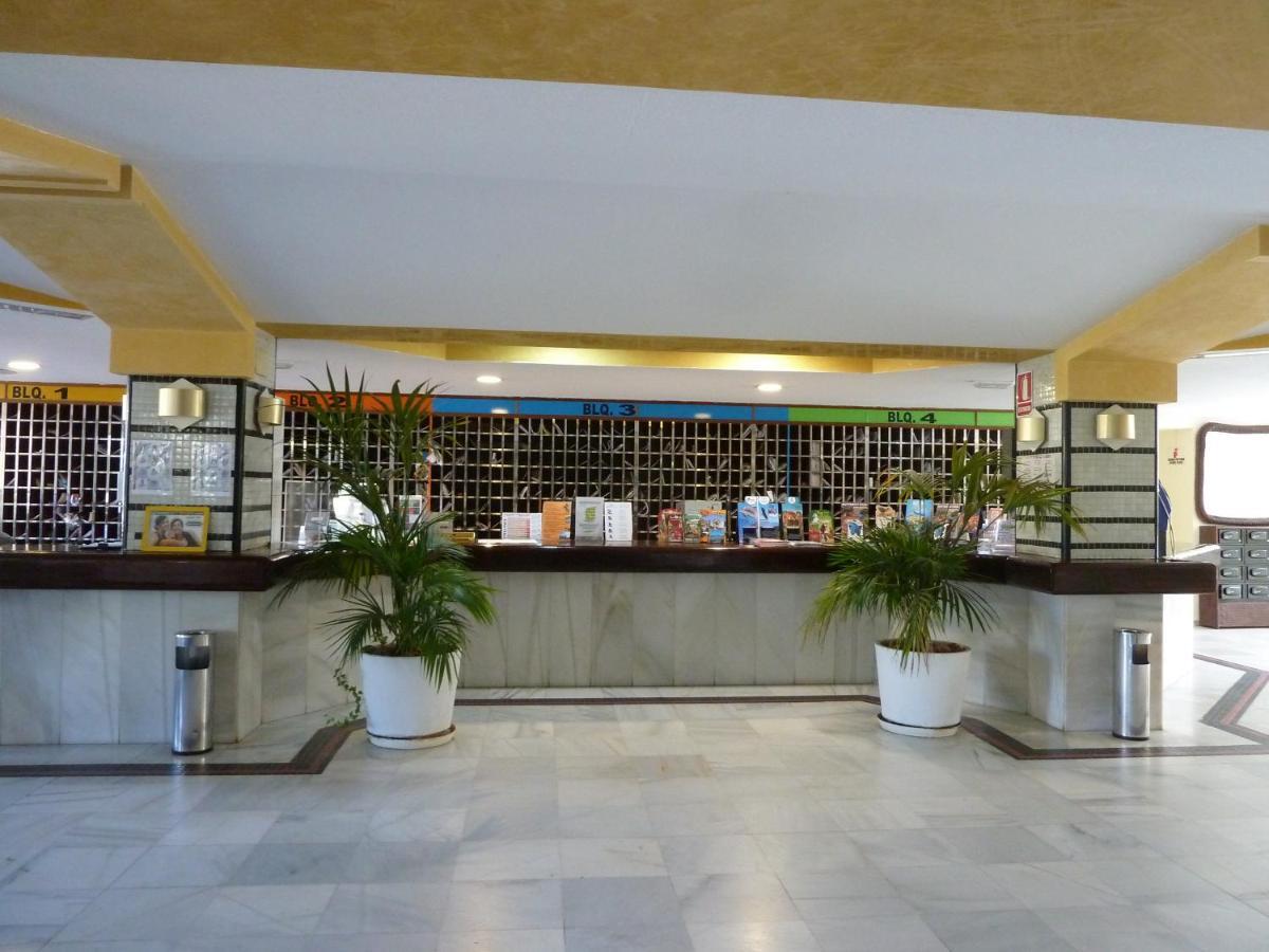 Benalmadena Benalbeach Parking Privado Bagian luar foto